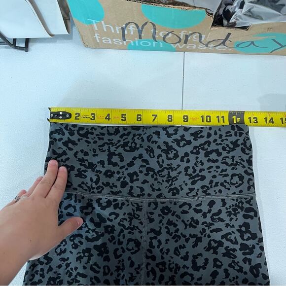 Athleta Leopard Elation Ultra High Rise Tight,Anthracite Grey S #501019 - Picture 7 of 11